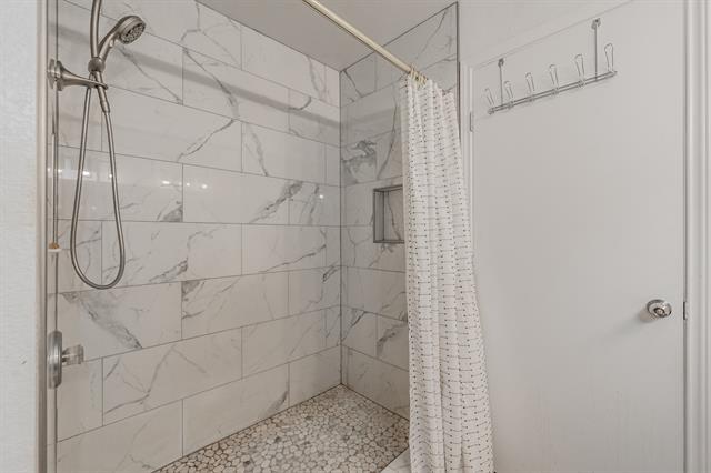 Building Photo - 9216 Quarter Horse Ln