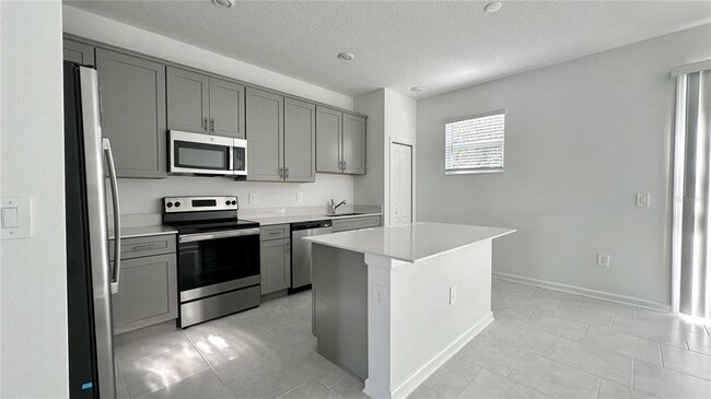 Building Photo - 7600 Stone Crk Trl