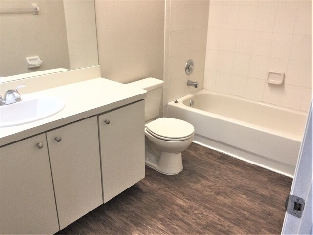 Building Photo - 7909 Hathaway Dr