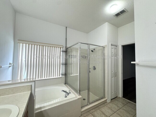 Building Photo - 5716 Port Concorde Ln