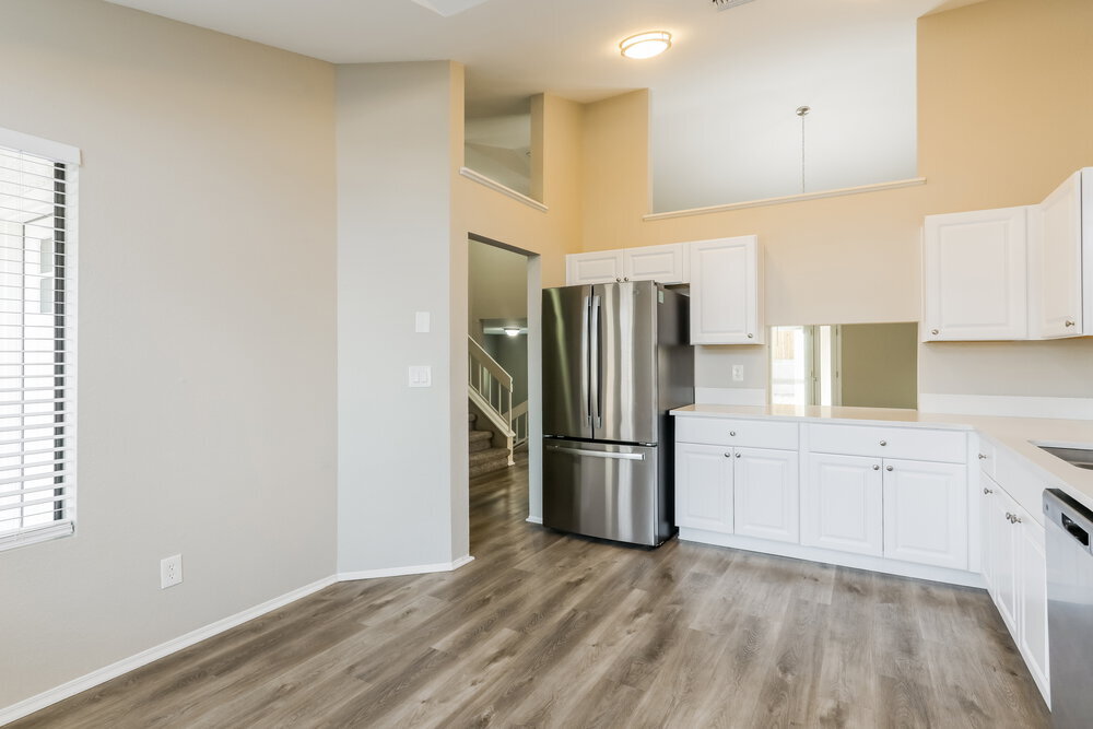 Building Photo - 7916 N Roundstone Dr