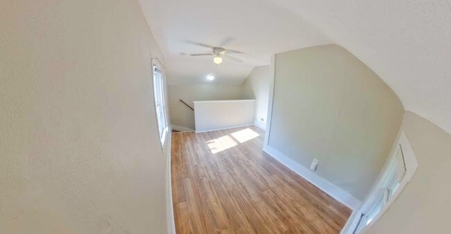 Building Photo - 3D Tour Available - Newer Flooring + Large Fenced-in Yard! Available July 3rd!