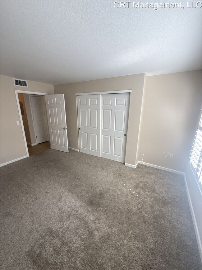 Building Photo - Spacious 2-Bed, 2-Bath Condo Available Nea...