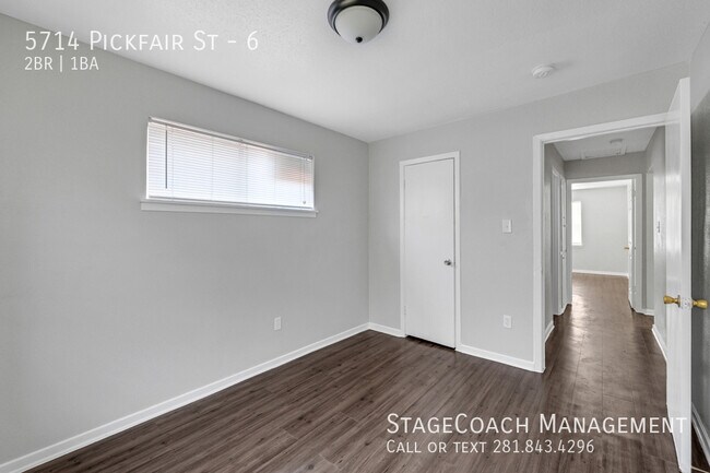 Building Photo - 5714 Pickfair St