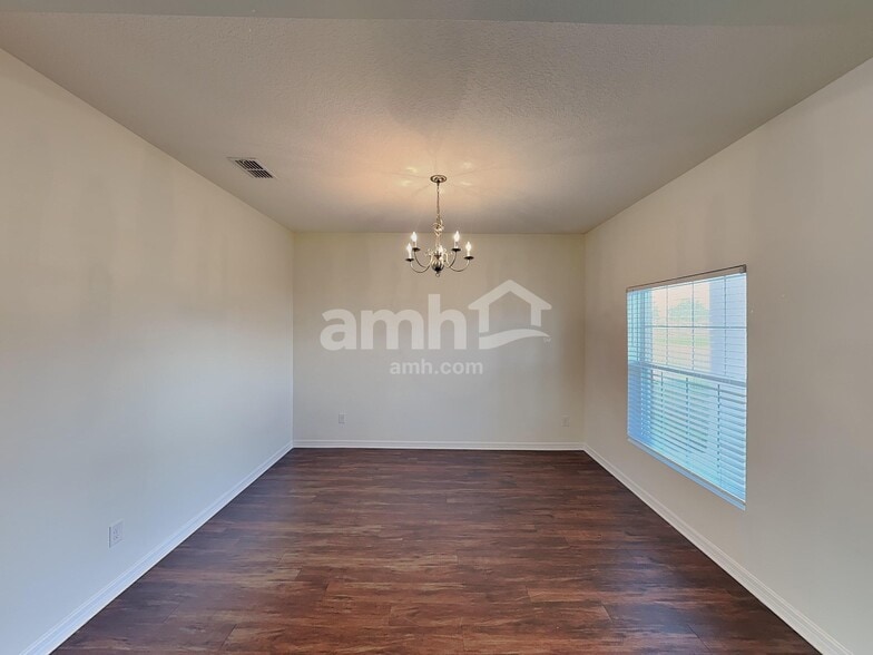 Building Photo - 5405 Manchester Dr