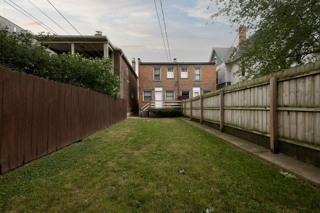 Building Photo - Hamlet St 789-791 MLR