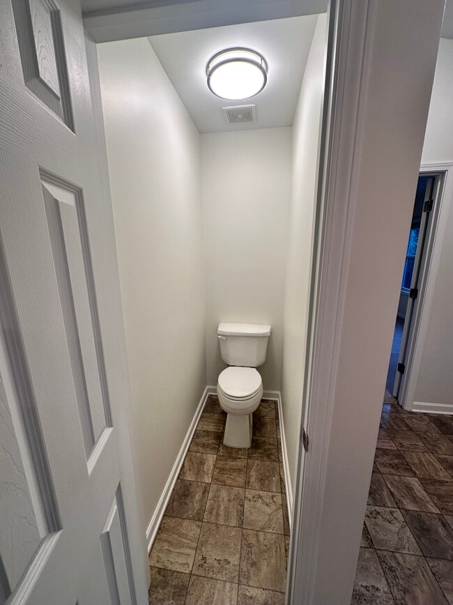 Building Photo - 1624 Caswell Pkwy