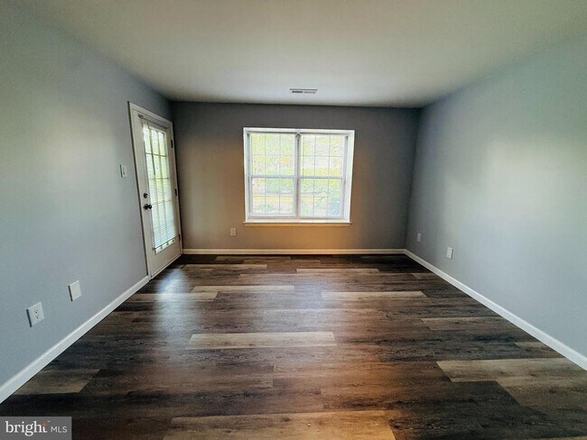 Building Photo - 4405 Waterperry Ct