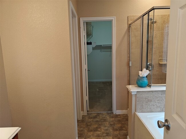 Building Photo - 7915 Moss Springs Ct