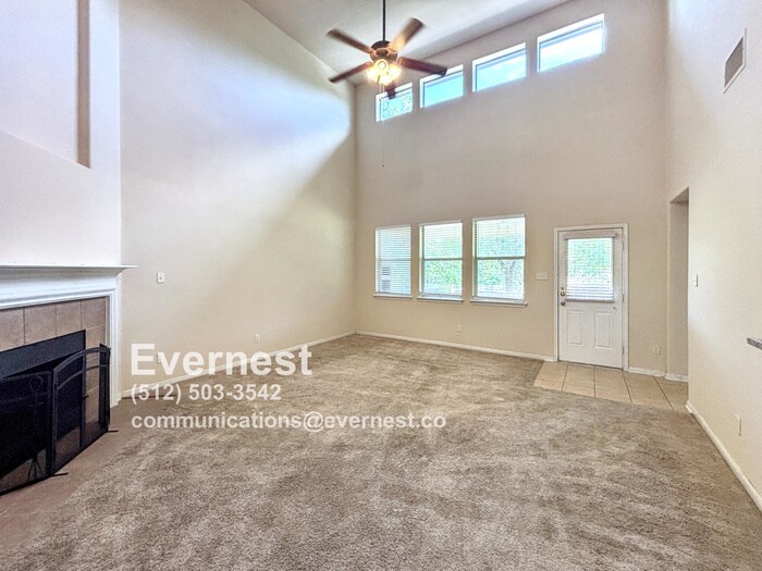 Building Photo - 4220 Rolling Water Dr