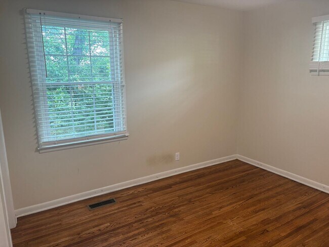 Building Photo - Brookwood Terrace