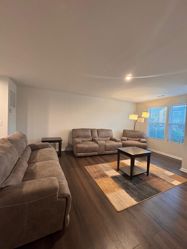 Building Photo - Beautiful 4-Bed, 2.5-Bath Home in Lyman – Spacious Living in a Prime Upstate Location!