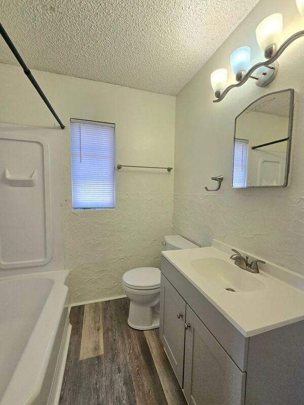 Building Photo - 715 S Missouri Ave