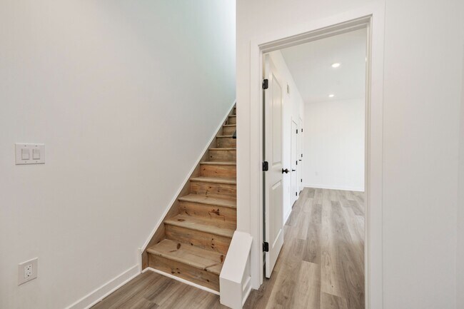 Building Photo - 1514 Master St