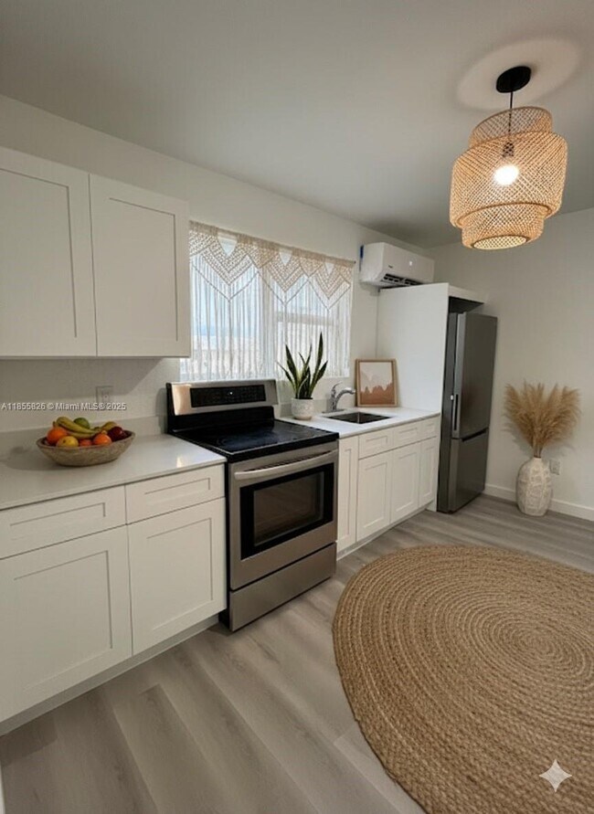 Building Photo - 81 NW 44th St