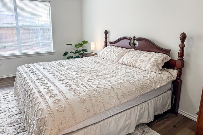 Building Photo - 12426 Gershwin Oak St