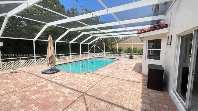 Building Photo - 522 SW 200th Terrace