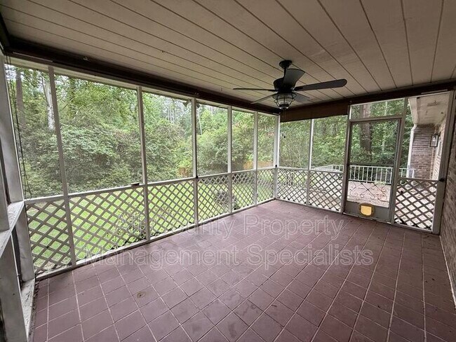 Building Photo - 2932 Bagpipe Rd