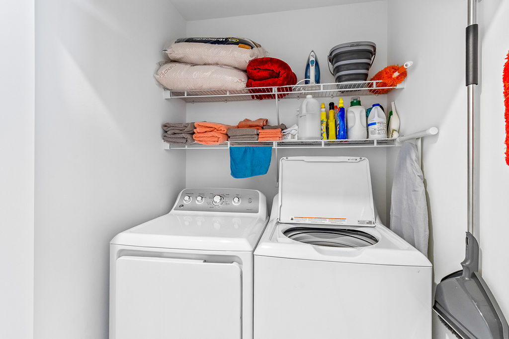 Building Photo - 5651 Double Eagle Cir