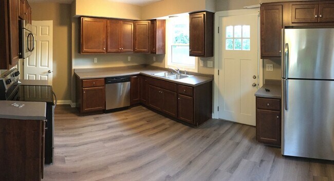 Building Photo - 1401 - Garfield Ave. (Morgan)