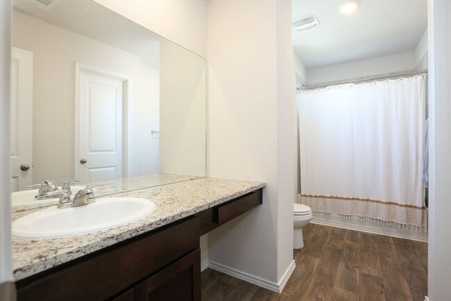 Building Photo - 1153 Barn Swallow Wy