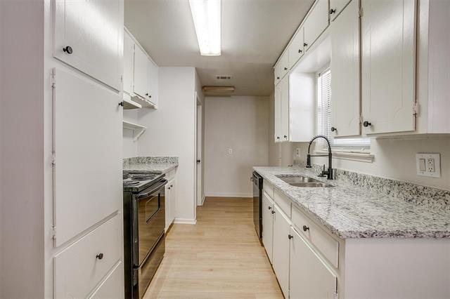 Building Photo - 412 Lena Ln