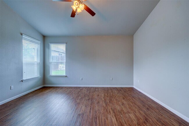 Building Photo - 126 Screech Owl Dr