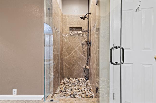 Building Photo - 3813 Oak Leaf Ln