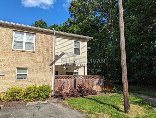 Building Photo - 419 Summerwalk Cir