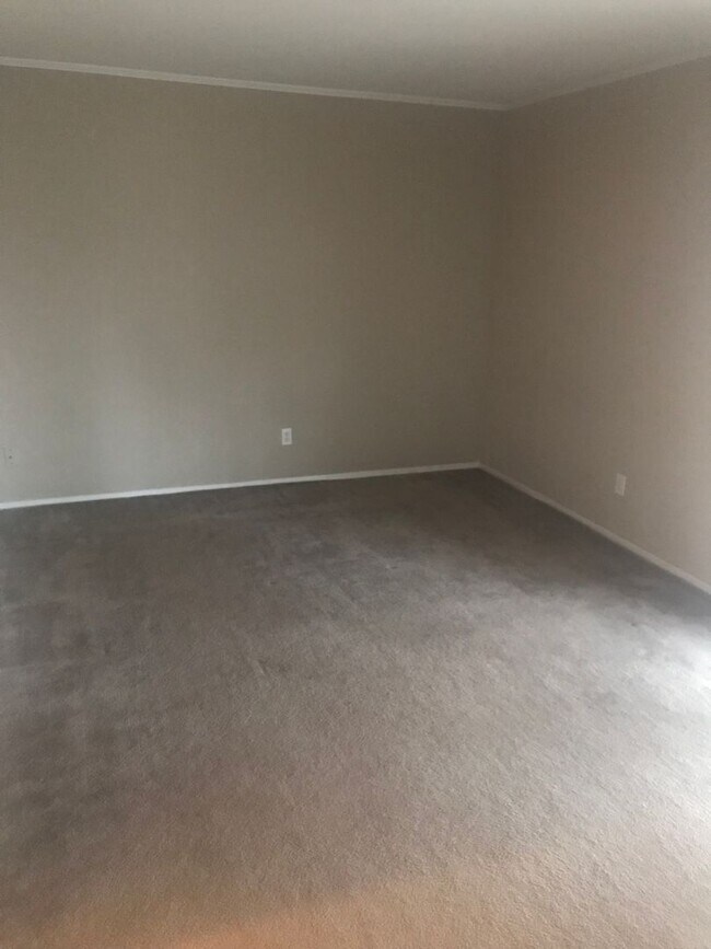 Building Photo - 2834-2836 Forest Bend