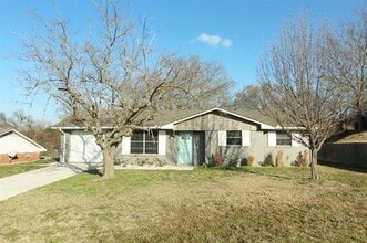 Building Photo - 610 Overlook Dr
