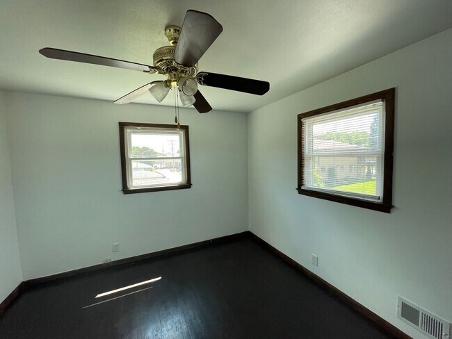 Building Photo - 4820 N 91st St