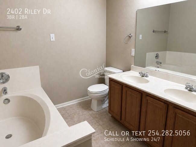 Building Photo - 2402 Riley Dr