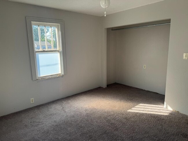 Building Photo - 416 S Adams St