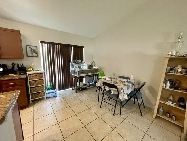 Building Photo - 1167 Urmey Ln