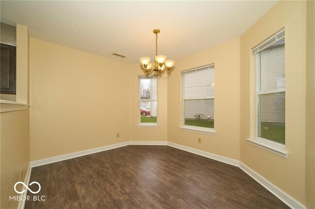 Building Photo - 12772 Crescent Dr