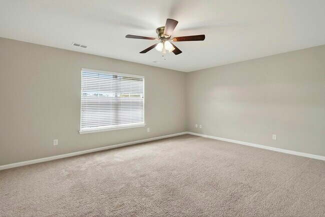 Building Photo - 194 Cypress Forest Dr