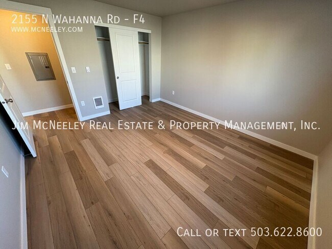 Building Photo - 2155 N Wahanna Rd