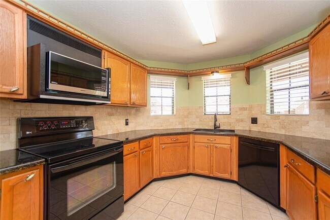 Building Photo - 28816 S Diamondhead
