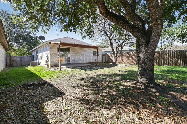 Building Photo - 6721 Haven Meadow Dr