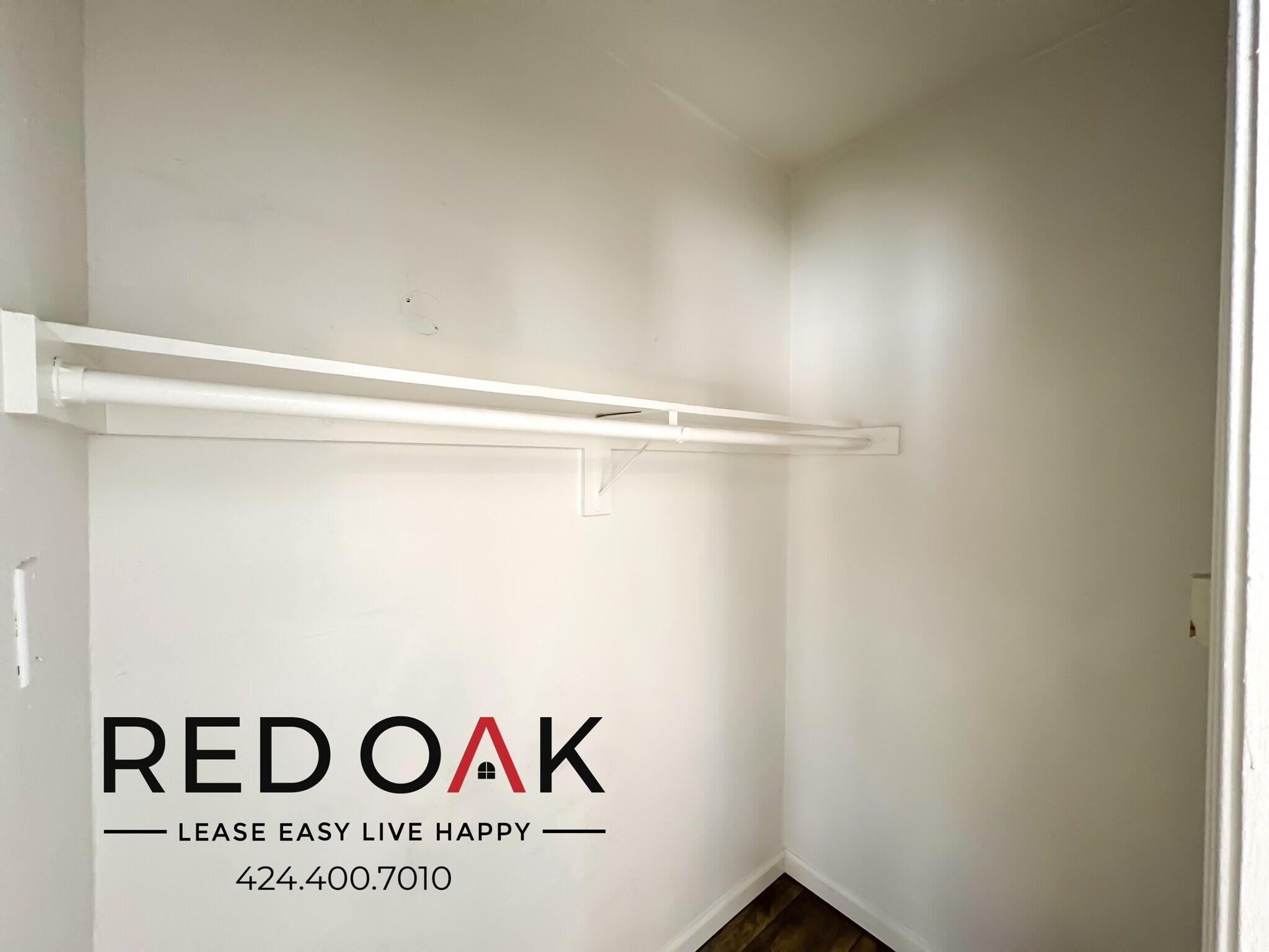 Building Photo - 728 S Berendo St