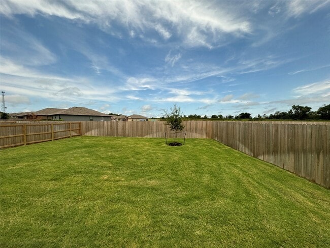 Building Photo - 209 Blanco Dr