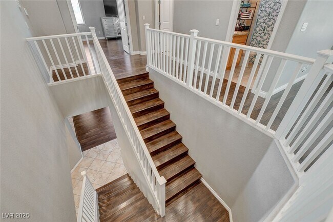 Building Photo - 44 Delighted Ave