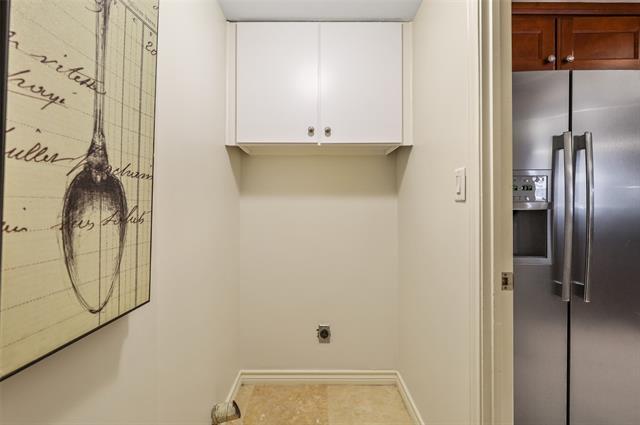 Building Photo - 5909 Luther Ln