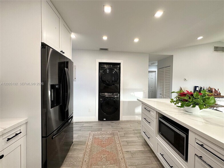 Building Photo - 4840 SW 149th Ct