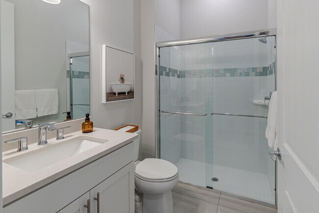 Building Photo - 559 SE Villandry Way