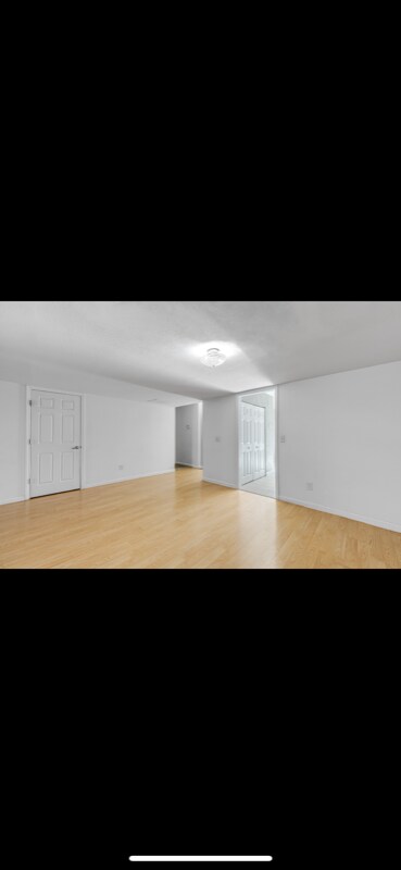 Building Photo - 8880 Old Kings Rd S