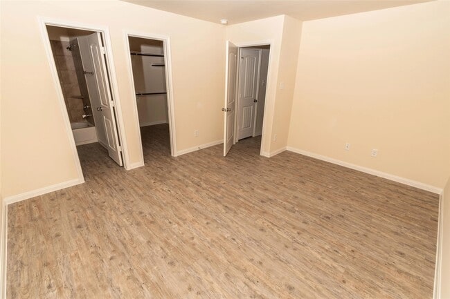 Building Photo - 13010 Ristina Cir