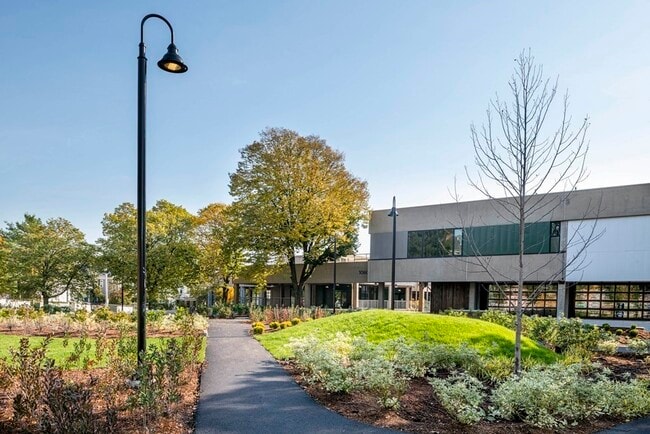 Building Photo - 1060 Broadway