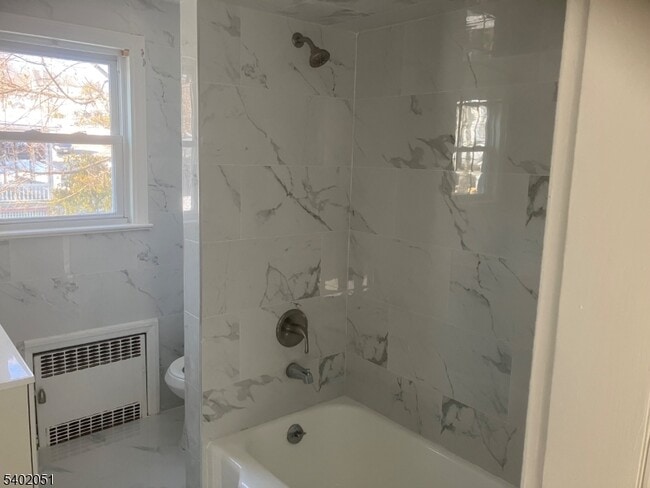 Building Photo - 20 Ryerson Ave